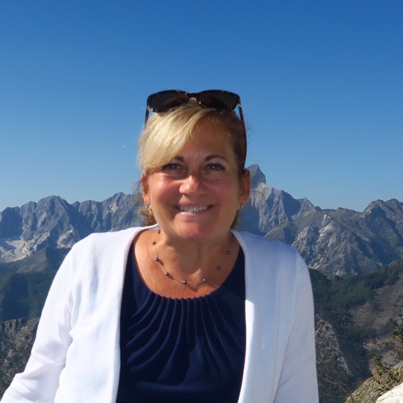 Meet your Posher, Tammy - Picture 1 of 1